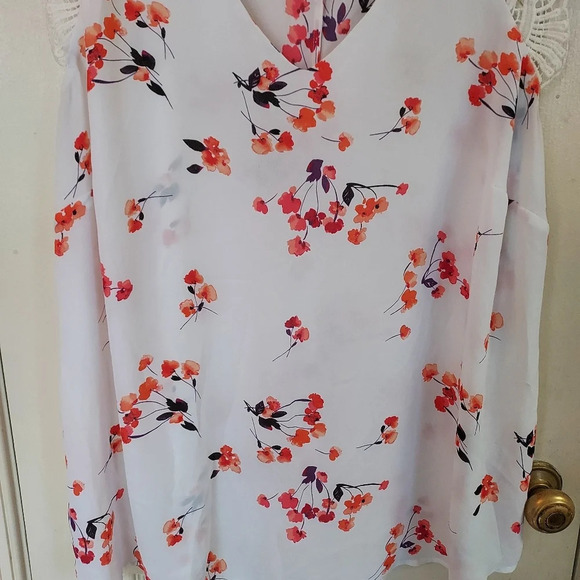 City Streets Floral Top 0X - Picture 5 of 8